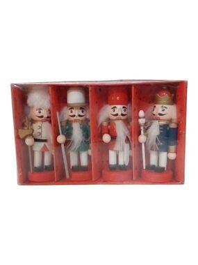 Set of 4 Vintage Style Wooden Nutcracker Ornaments Christmas Tree Decor Soldiers